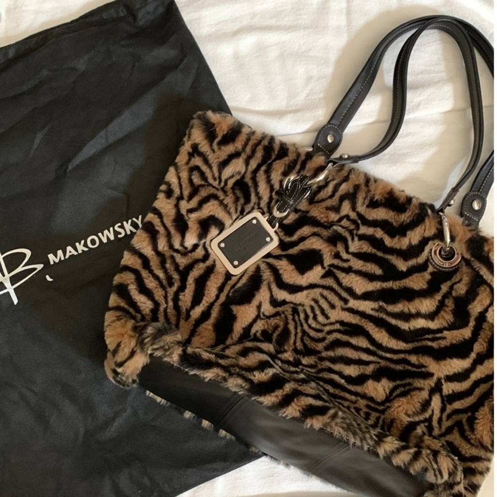 🔥 TIGER FUR AND GENUINE LEATHER LARGE TOTE